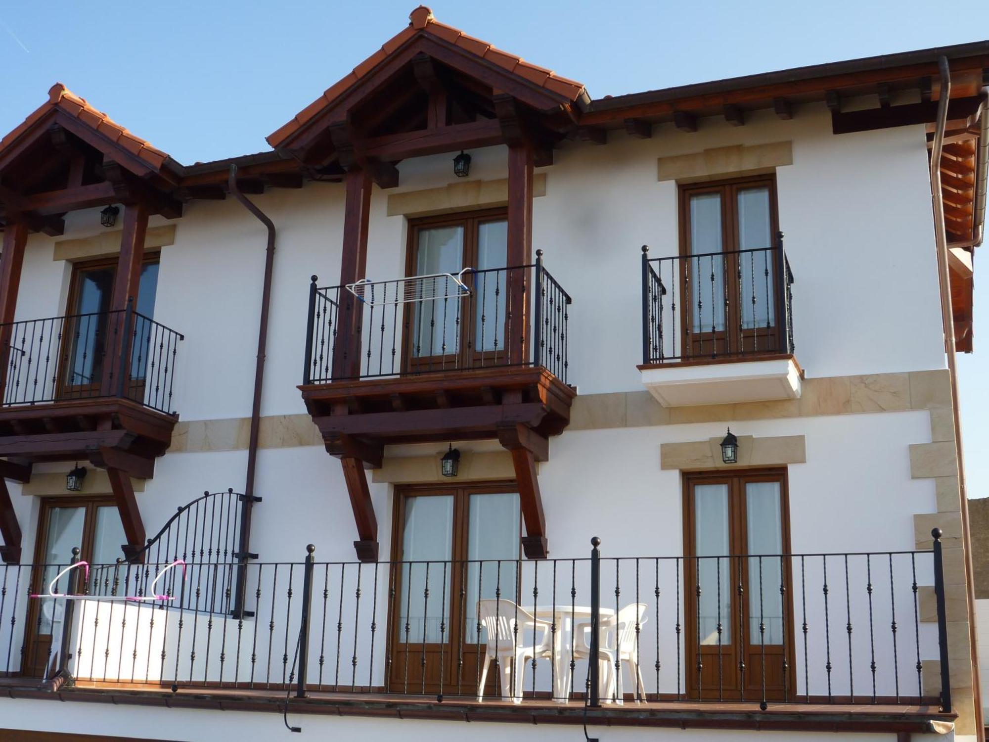 Apartamentos La Fuente De Enmedio Suances Exterior photo